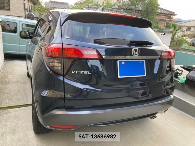 Honda VEZEL 2019-05 8038987-3