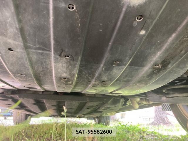 Honda VEZEL 2016-06 8038990-22