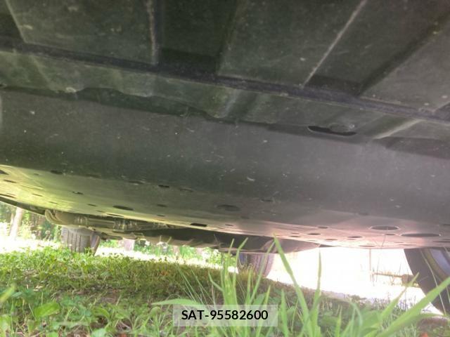Honda VEZEL 2016-06 8038990-4