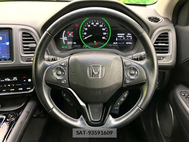 Honda VEZEL 2017-02 8038978-9