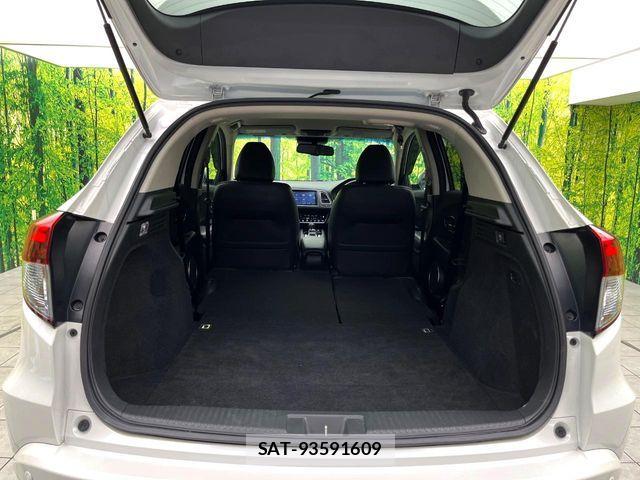 Honda VEZEL 2017-02 8038978-8