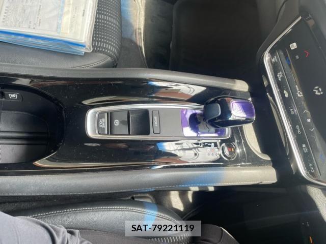 Honda VEZEL 2016-09 8038992-21