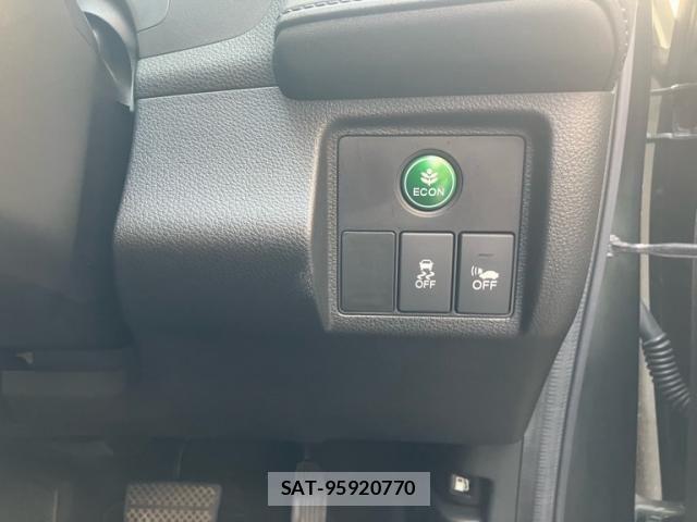 Honda VEZEL 2014-04 8076045-11