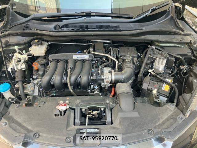 Honda VEZEL 2014-04 8076045-12