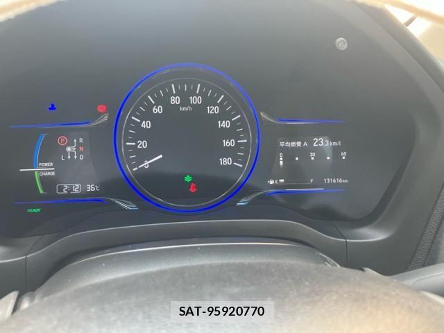 Honda VEZEL 2014-04 8076045-16