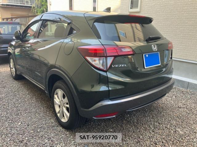 Honda VEZEL 2014-04 8076045-3
