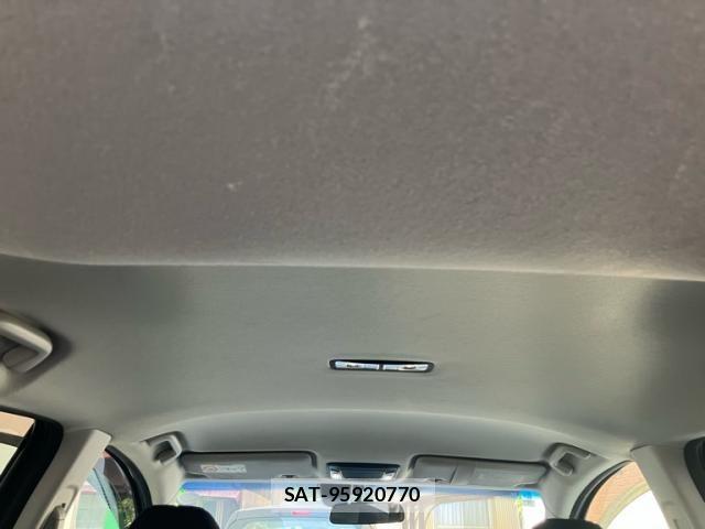 Honda VEZEL 2014-04 8076045-6