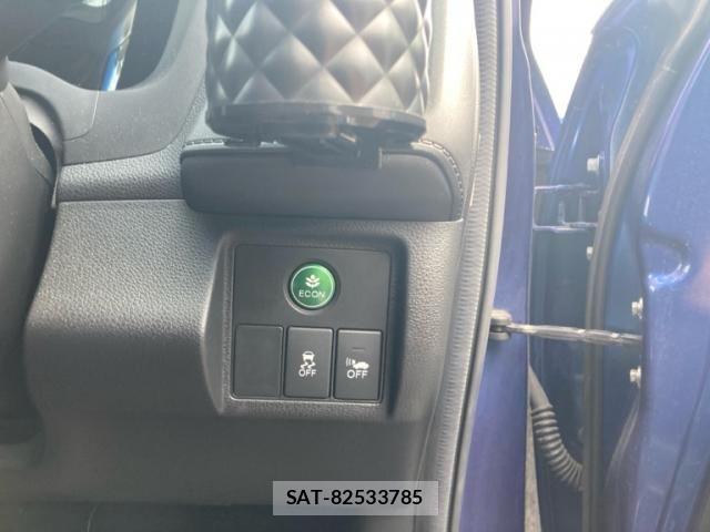Honda VEZEL 2015-10 8076044-17