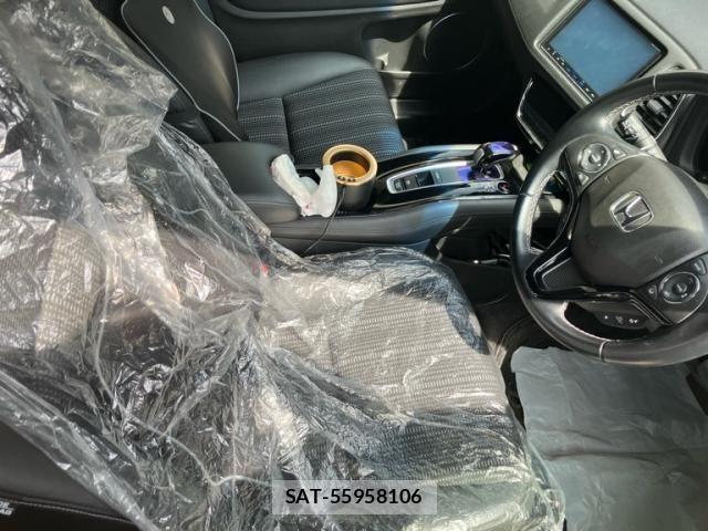 Honda VEZEL 2017-12 8076039-12