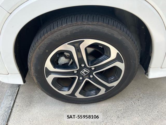 Honda VEZEL 2017-12 8076039-7
