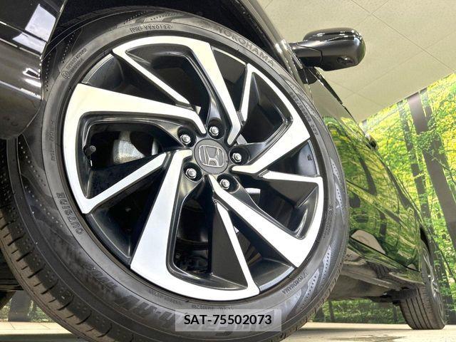 Honda VEZEL 2017-03 8076040-12