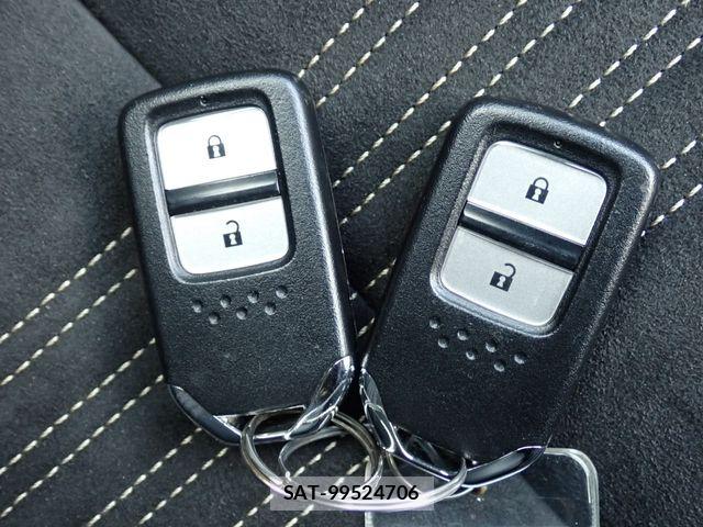 Honda VEZEL 2020-09 8076037-21