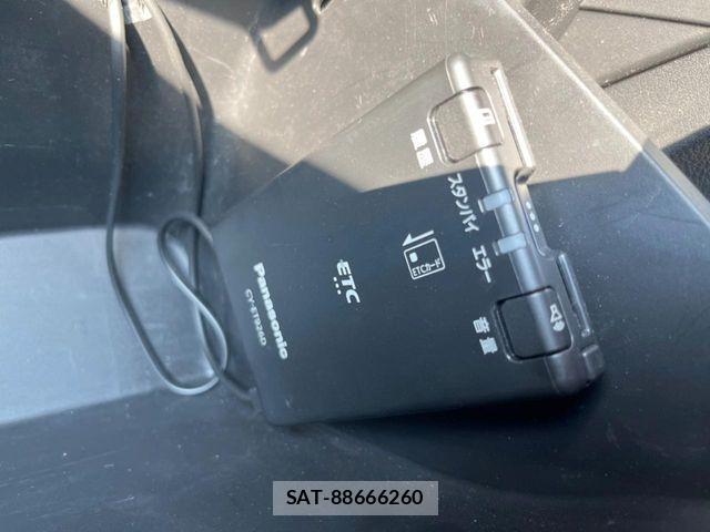 Honda VEZEL 2013-12 8102501-5