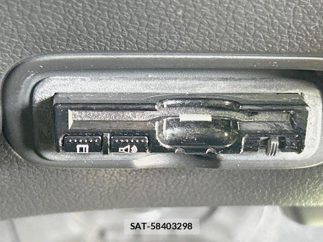 Honda VEZEL 2016-01 8102490-6