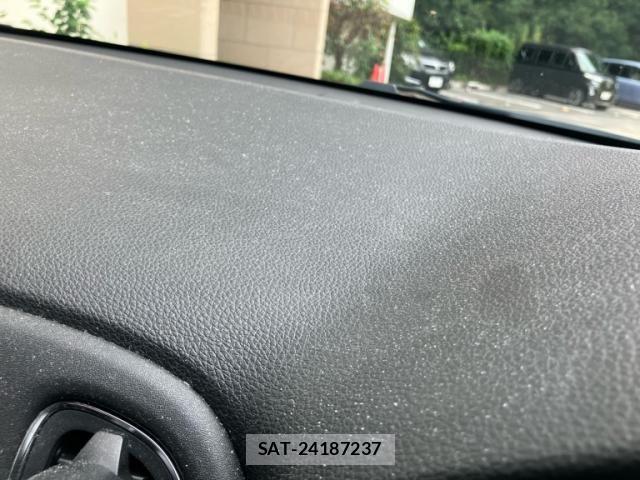 Honda VEZEL 2014-02 8102494-12