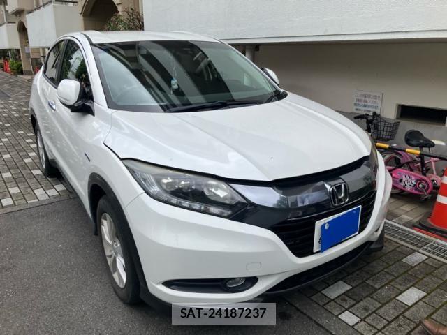 Honda VEZEL 2014-02 8102494-1