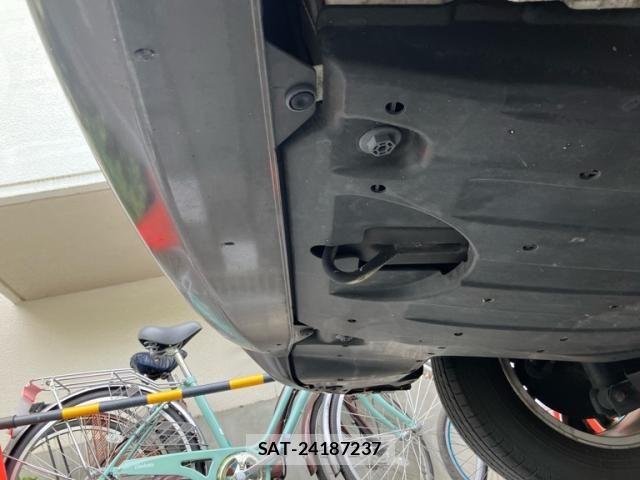 Honda VEZEL 2014-02 8102494-20
