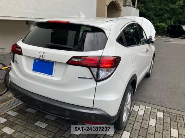 Honda VEZEL 2014-02 8102494-2