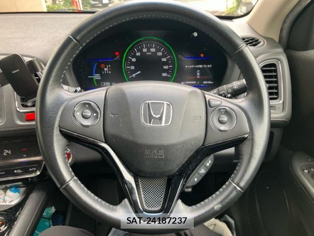Honda VEZEL 2014-02 8102494-7