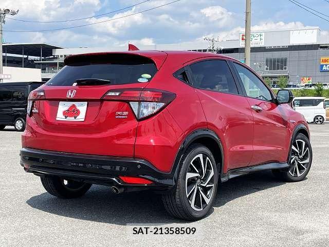 Honda VEZEL 2017-08 8102485-2