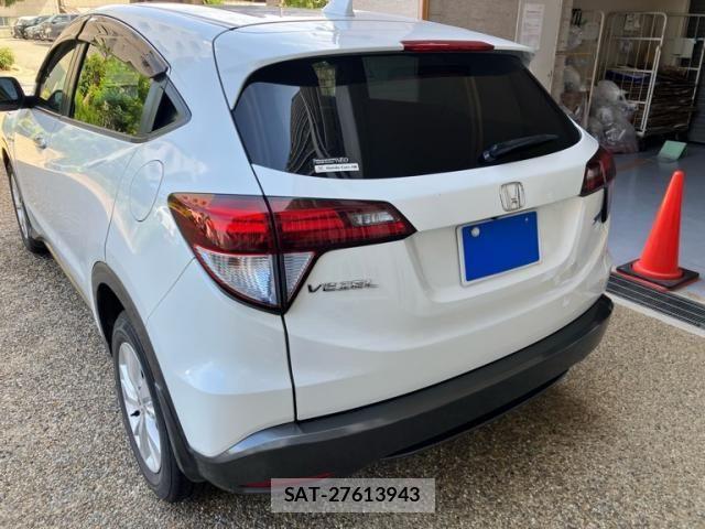 Honda VEZEL 2016-01 8102492-2