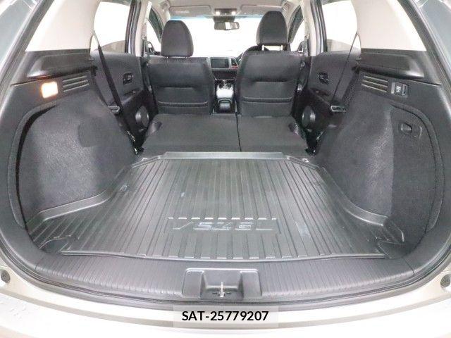 Honda VEZEL 2014-03 8102486-10
