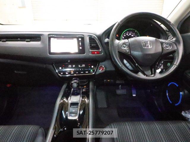 Honda VEZEL 2014-03 8102486-2