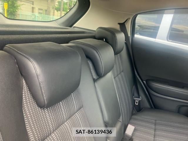 Honda VEZEL 2014-06 8102493-27