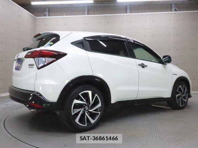 Honda VEZEL 2017-08 8102484-1