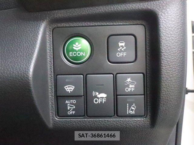 Honda VEZEL 2017-08 8102484-21