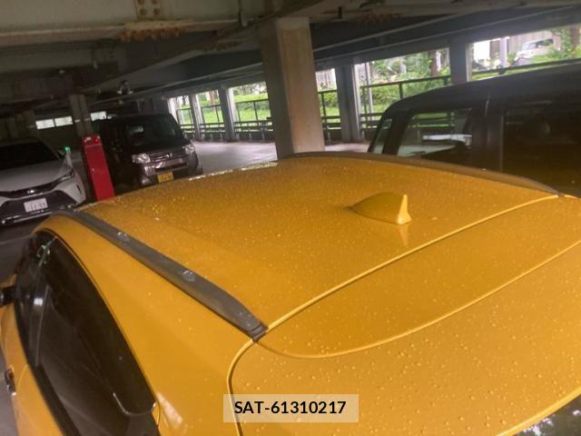 Honda VEZEL 2017-12 8102487-9