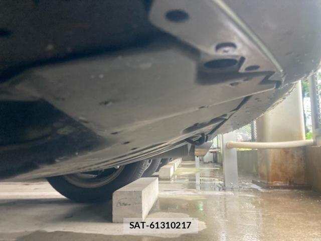 Honda VEZEL 2017-12 8102487-10