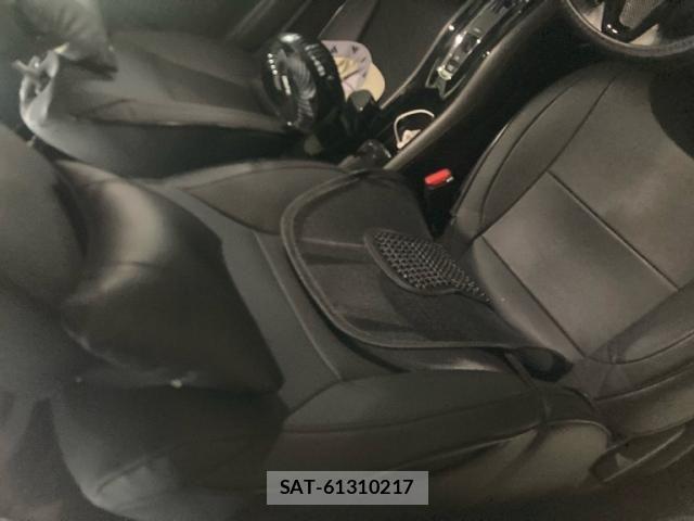 Honda VEZEL 2017-12 8102487-12
