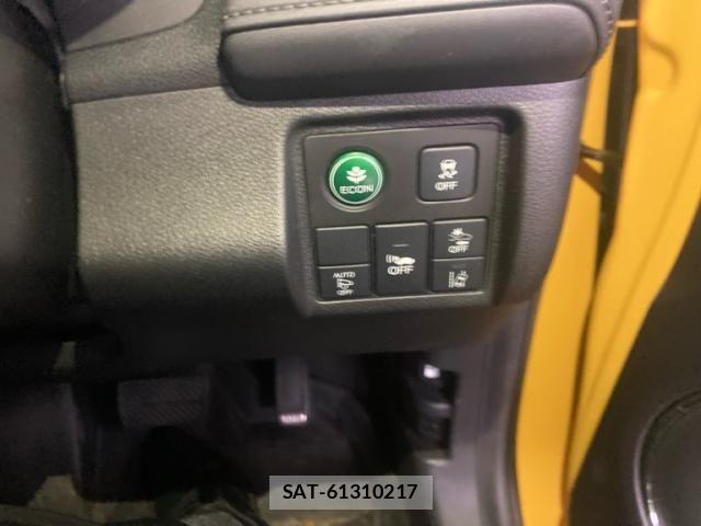 Honda VEZEL 2017-12 8102487-15