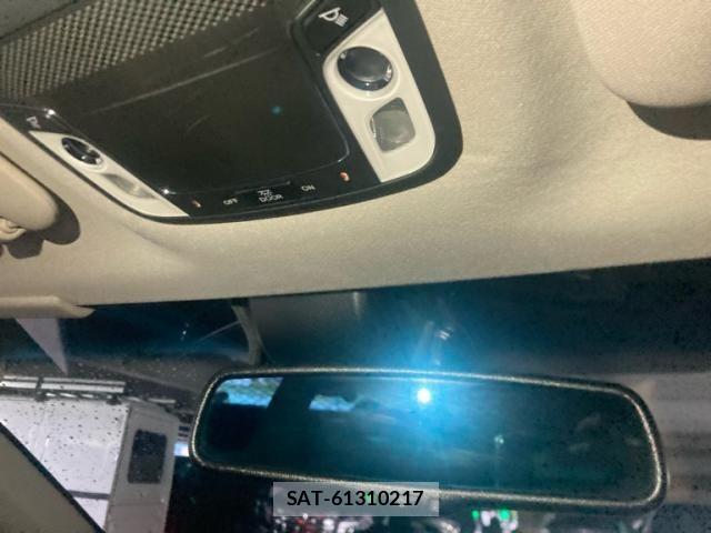 Honda VEZEL 2017-12 8102487-19