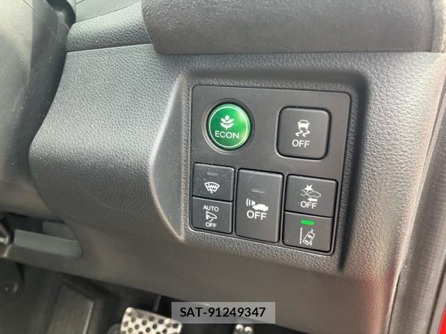 Honda VEZEL 2016-04 8102495-17