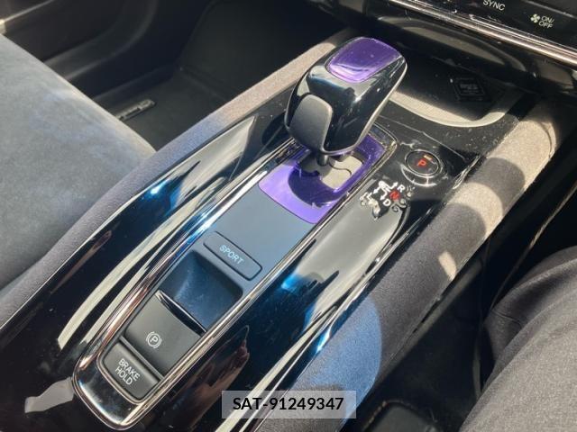 Honda VEZEL 2016-04 8102495-25