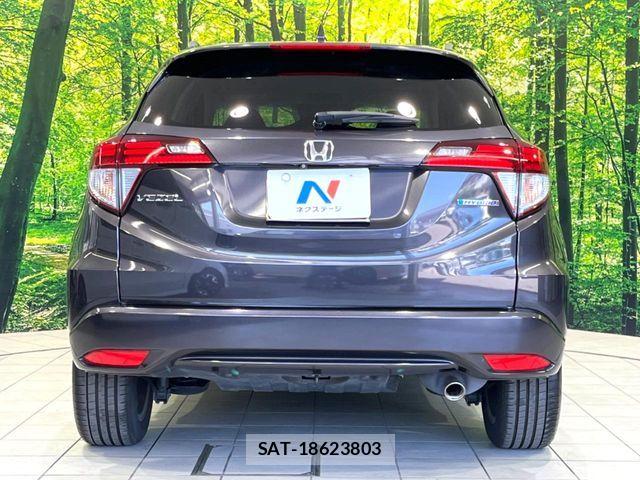 Honda VEZEL 2017-02 8132840-14