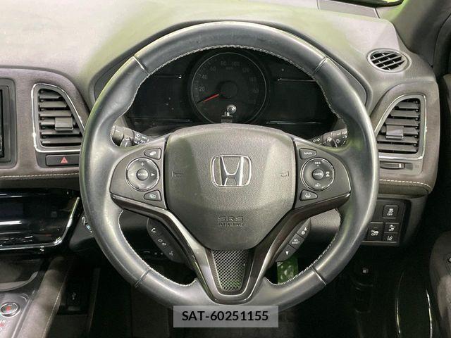 Honda VEZEL 2019-09 8132845-10