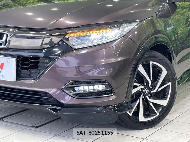 Honda VEZEL 2019-09 8132845-11