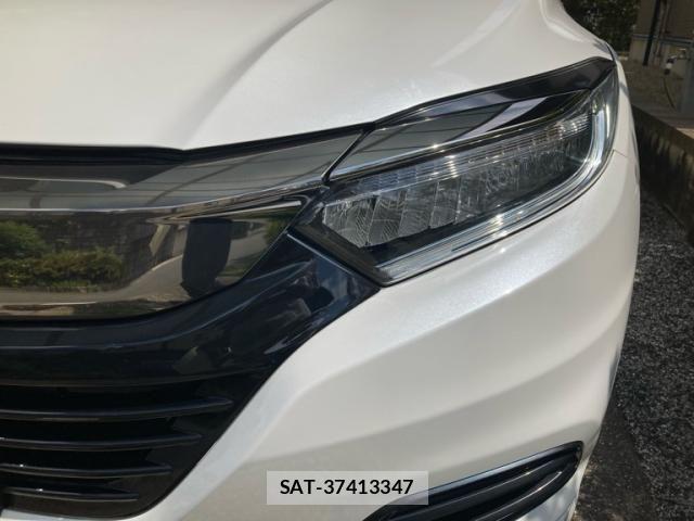 Honda VEZEL 2018-03 8132846-12