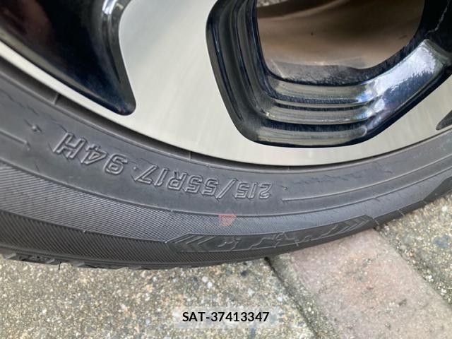 Honda VEZEL 2018-03 8132846-16