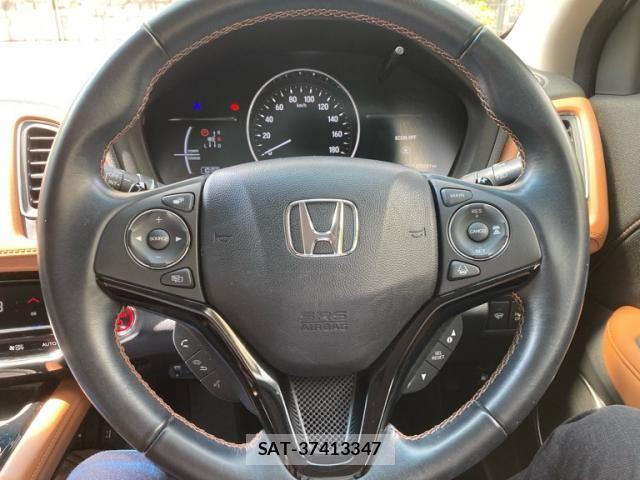 Honda VEZEL 2018-03 8132846-19