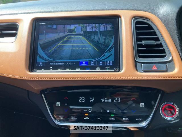 Honda VEZEL 2018-03 8132846-23