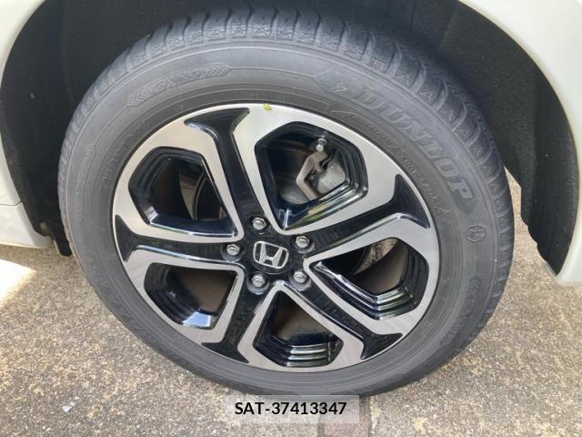 Honda VEZEL 2018-03 8132846-8