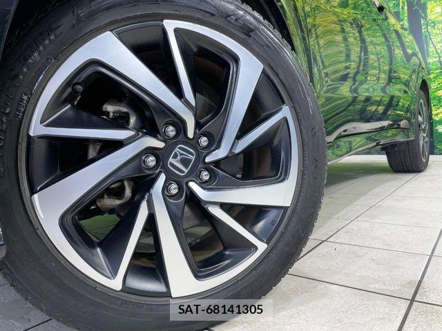 Honda VEZEL 2020-03 8132839-12