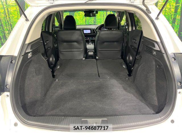 Honda VEZEL 2017-06 8146940-9