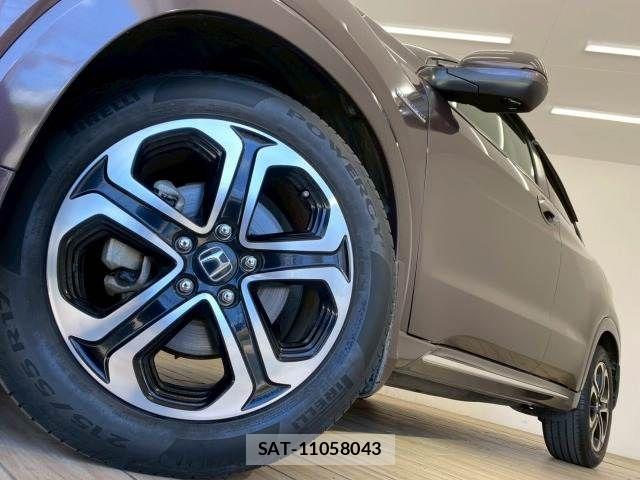 Honda VEZEL 2018-04 8146944-18
