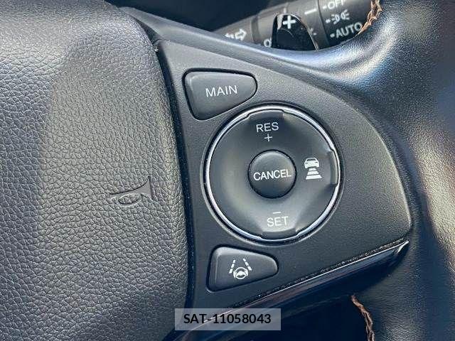 Honda VEZEL 2018-04 8146944-6
