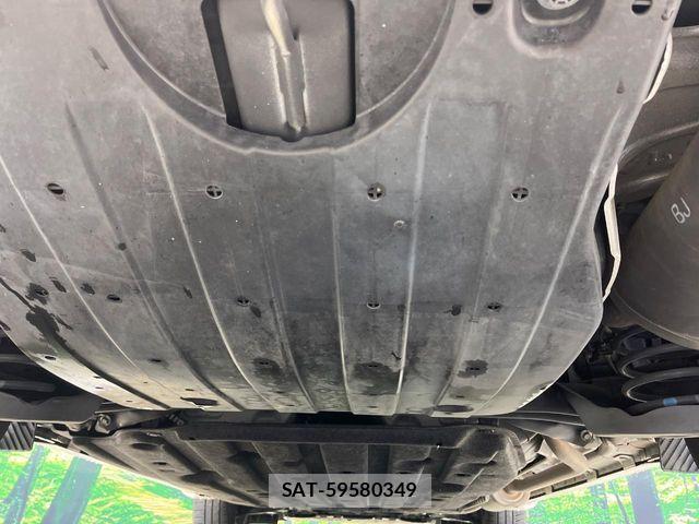 Honda VEZEL 2018-03 8146946-18